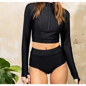 Mott 50 Estela Top Black Long Sleeve Quarter Zip Cropped Rash Guard UPF 50